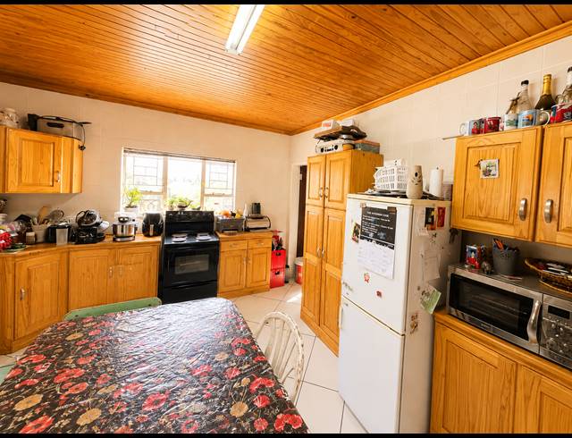 3 BEDROOM HOUSE FOR SALE IN BOLTONWOLD